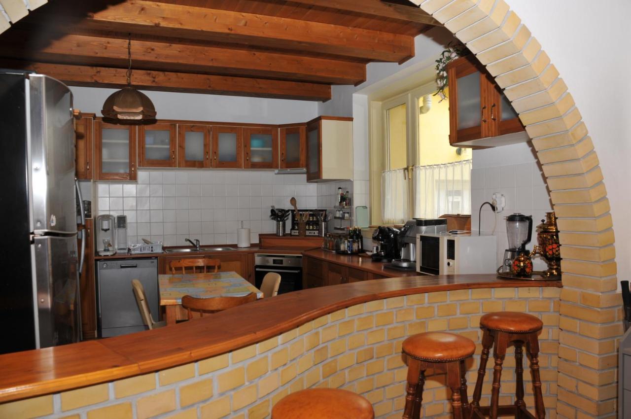 Casa Napsugár Panzió Acomodação com café da manhã Apostag Exterior foto